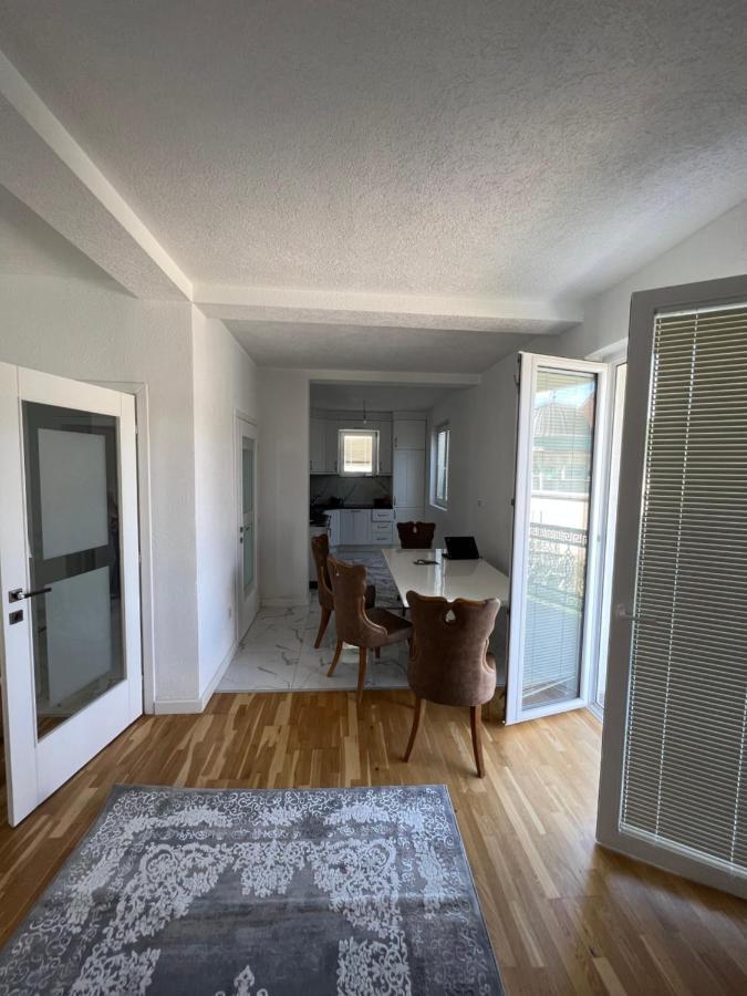 Duca Apartmani Plav Eksteriør bilde